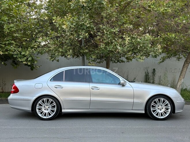 Mercedes E 320 2002, 299,000 km - 3.2 l - Bakı