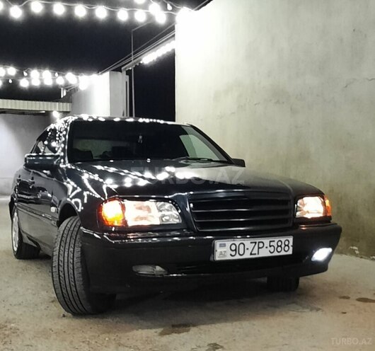Mercedes C 200 1998, 437,000 km - 2.0 l - Qazax