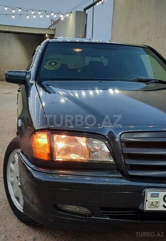 Mercedes C 200 1998, 437,000 km - 2.0 l - Qazax