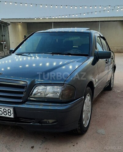 Mercedes C 200 1998, 437,000 km - 2.0 l - Qazax