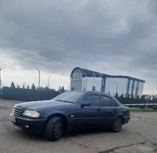 Mercedes C 200 1998, 437,000 km - 2.0 l - Qazax