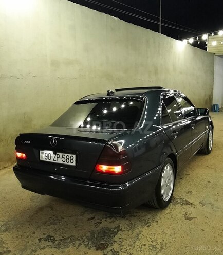 Mercedes C 200 1998, 437,000 km - 2.0 l - Qazax