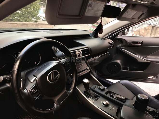 Lexus  2017, 92,300 km - 2.0 л - Bakı
