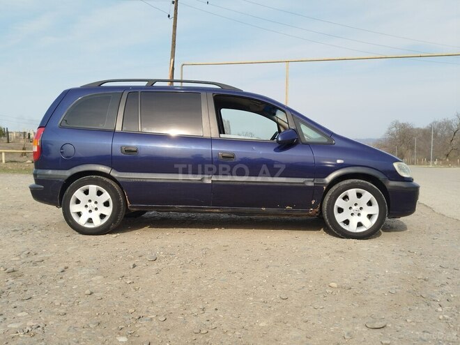 Opel Zafira 1999, 345,000 km - 1.8 l - Qusar