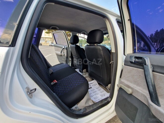Volkswagen Polo 2004, 254,873 km - 1.4 l - Sumqayıt