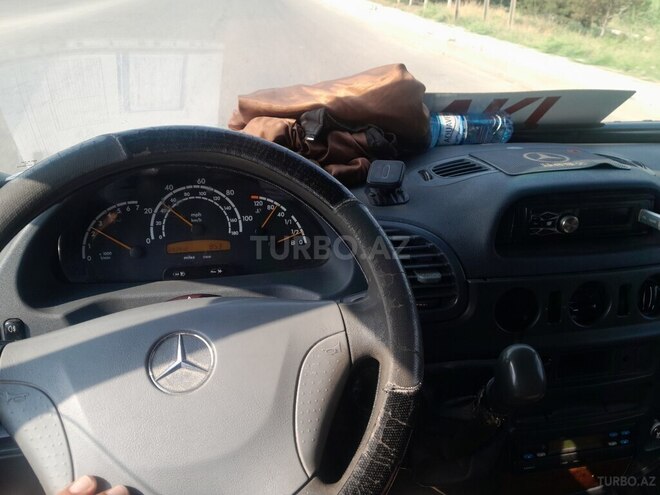 Mercedes Sprinter 413 2001, 213,588 km - 2.2 l - Şirvan