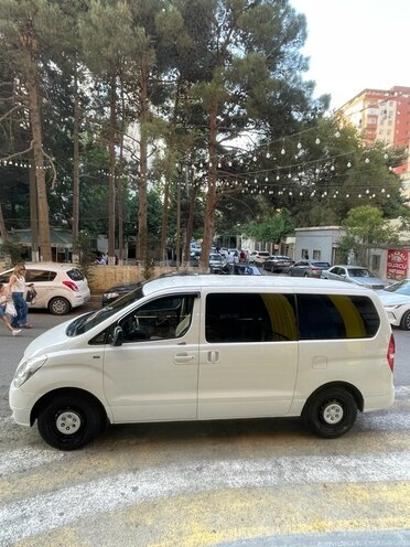 Hyundai H-1 2011, 299,800 km - 2.5 l - Bakı