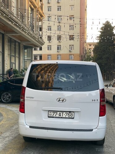 Hyundai H-1 2011, 299,800 km - 2.5 l - Bakı