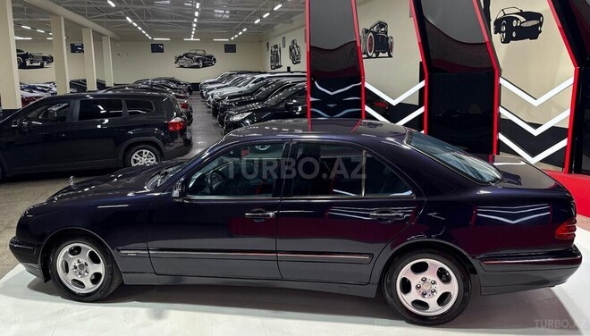 Mercedes E 240 1999, 389,000 km - 2.4 л - Sumqayıt