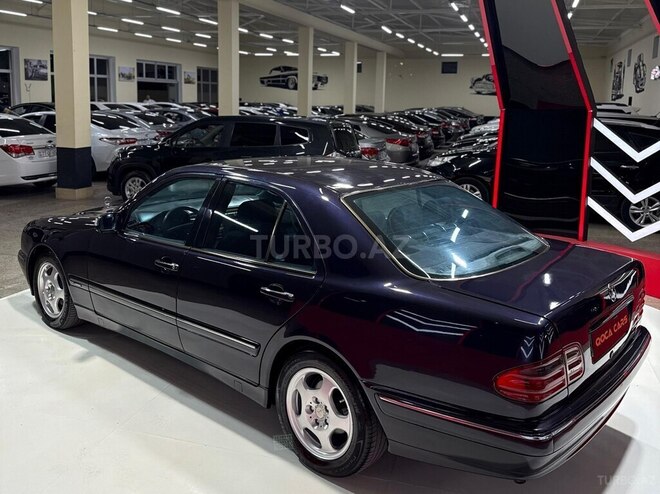 Mercedes E 240 1999, 389,000 km - 2.4 л - Sumqayıt