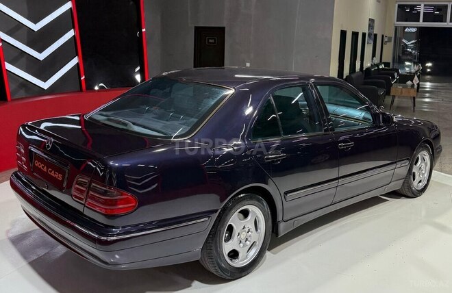 Mercedes E 240 1999, 389,000 km - 2.4 л - Sumqayıt