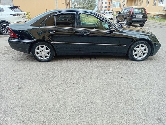 Mercedes C 220 d 2003, 260,000 km - 2.2 l - Bakı
