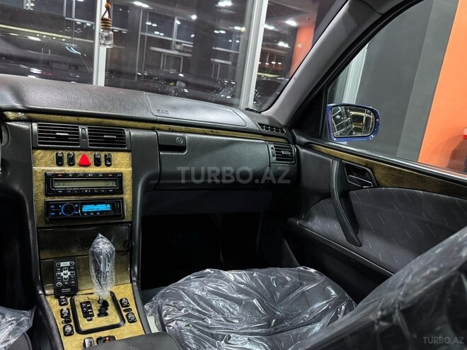 Mercedes E 270 2000, 357,000 km - 2.7 l - Xırdalan