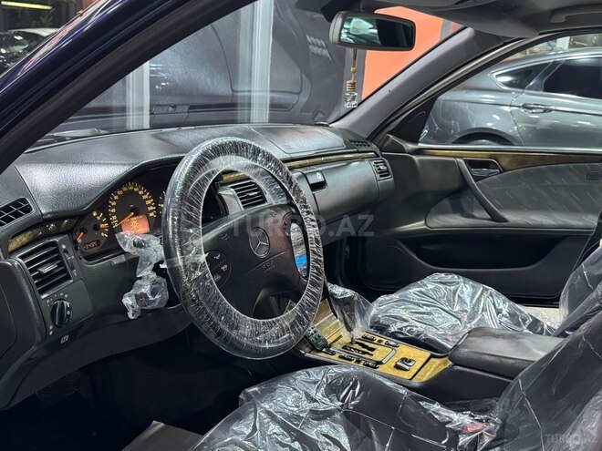 Mercedes E 270 2000, 357,000 km - 2.7 l - Xırdalan