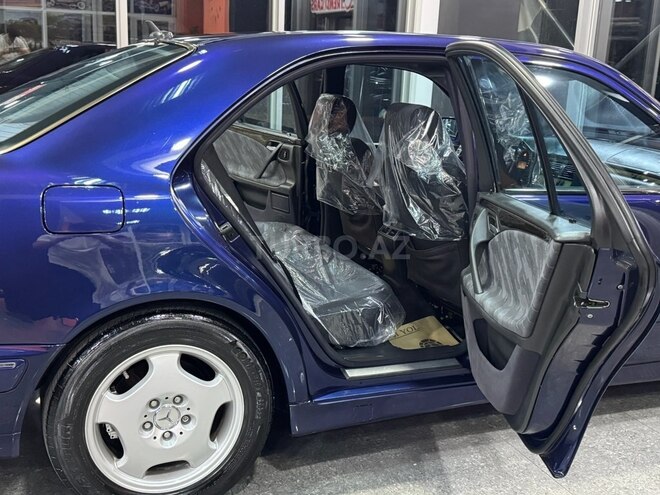 Mercedes E 270 2000, 357,000 km - 2.7 l - Xırdalan