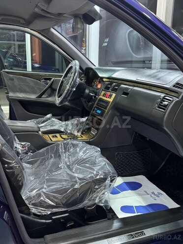Mercedes E 270 2000, 357,000 km - 2.7 l - Xırdalan