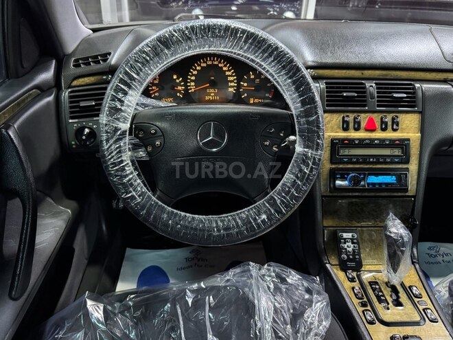 Mercedes E 270 2000, 357,000 km - 2.7 l - Xırdalan