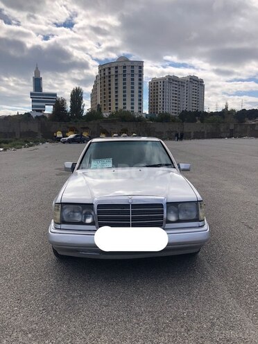 Mercedes E 220 1993, 450,000 km - 2.2 l - Tovuz