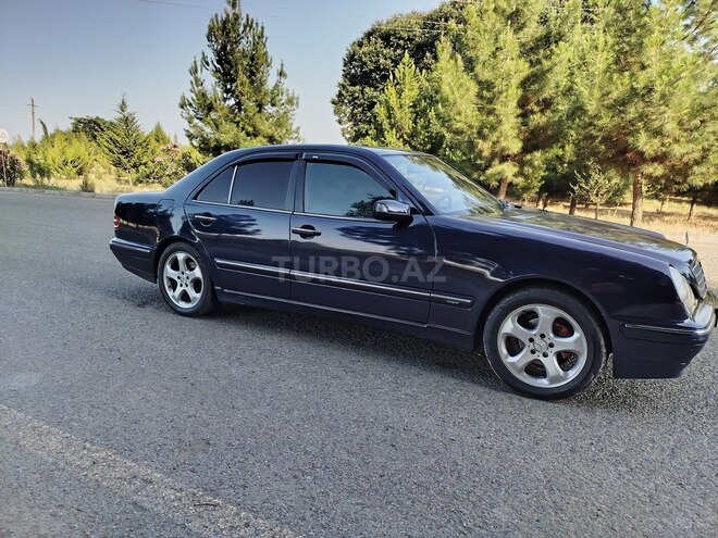 Mercedes E 240 1999, 109,585 km - 2.4 л - Masallı