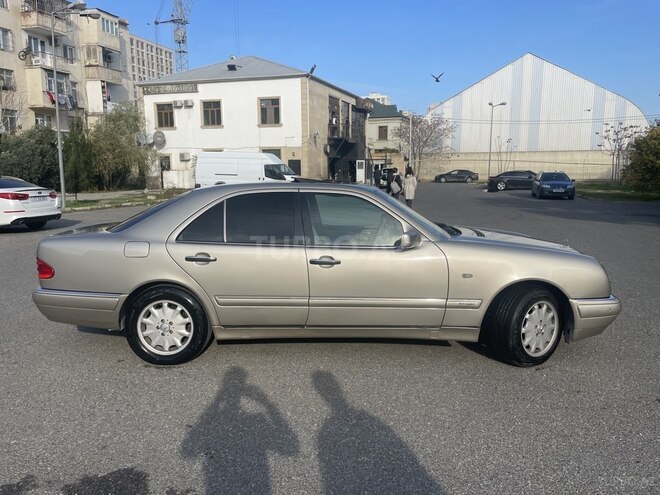 Mercedes E 280 1997, 312,000 km - 2.8 l - Bakı