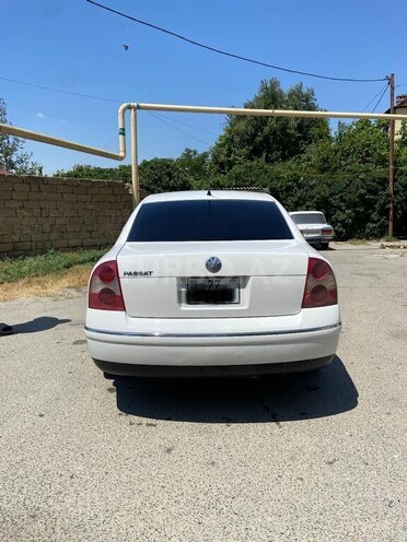 Volkswagen Passat 2004, 365,000 km - 1.8 l - Bakı