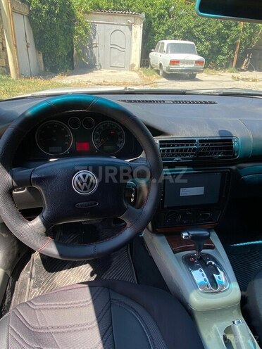 Volkswagen Passat 2004, 365,000 km - 1.8 l - Bakı