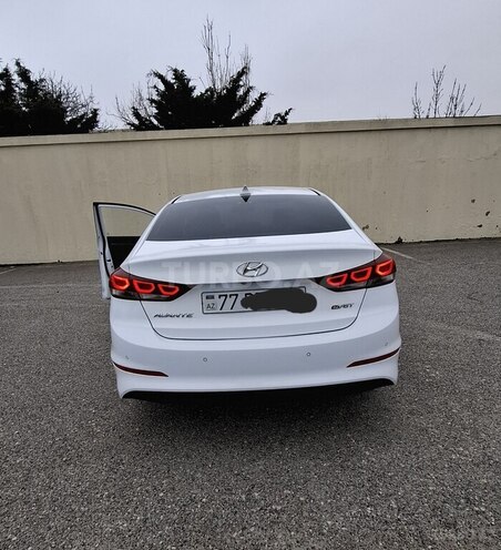 Hyundai Avante 2015, 189,322 km - 1.6 л - Bakı