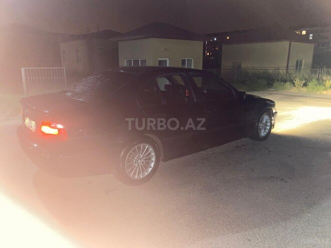 BMW 520 1999, 302,000 km - 2.0 l - Bakı