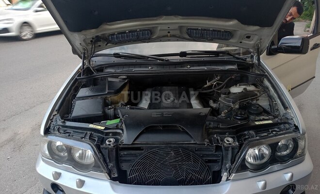BMW X5 2001, 298,619 km - 4.4 л - Tovuz