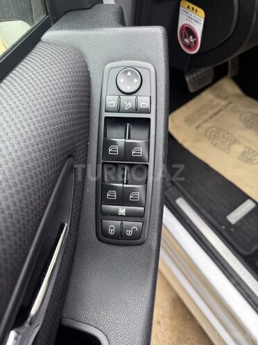 Mercedes B 180 2009, 280,000 km - 1.7 l - Bakı