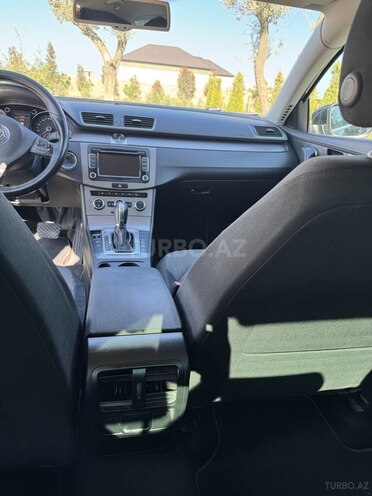 Volkswagen Passat 2014, 211,500 km - 1.8 л - Bakı