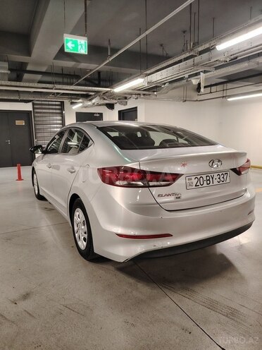 Hyundai Elantra 2018, 145,000 km - 2.0 l - Gəncə
