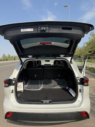 Toyota Highlander 2023, 22,000 km - 2.5 l - Bakı