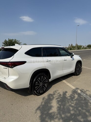 Toyota Highlander 2023, 22,000 km - 2.5 l - Bakı