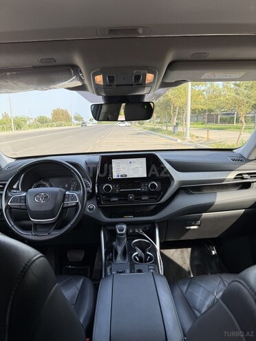 Toyota Highlander 2023, 22,000 km - 2.5 l - Bakı