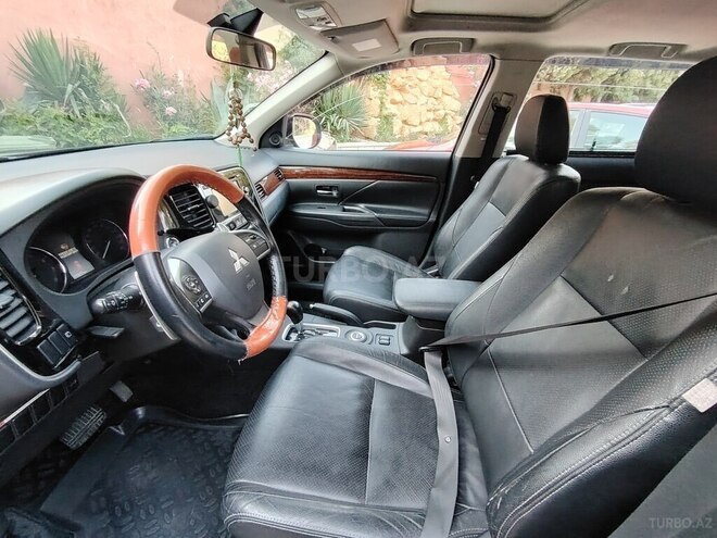 Mitsubishi Outlander 2014, 111,217 km - 2.4 l - Bakı