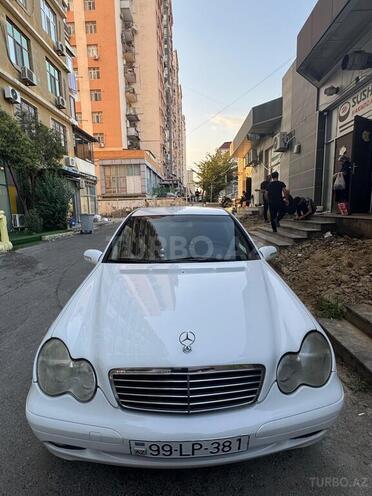 Mercedes C 180 2000, 240,200 km - 2.0 l - Bakı