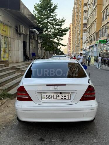 Mercedes C 180 2000, 240,200 km - 2.0 l - Bakı