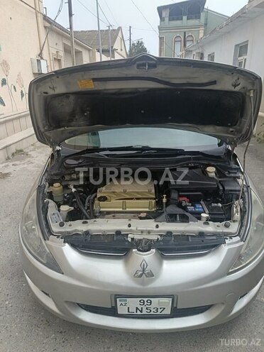 Mitsubishi Grandis 2004, 355,143 km - 2.4 l - Bakı