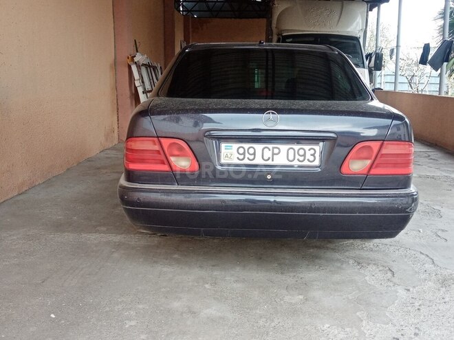 Mercedes E 280 1999, 301,000 km - 2.8 l - Göyçay