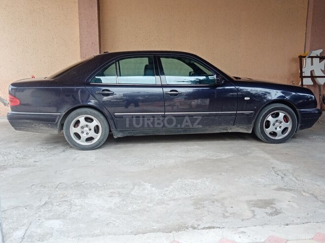 Mercedes E 280 1999, 301,000 km - 2.8 l - Göyçay