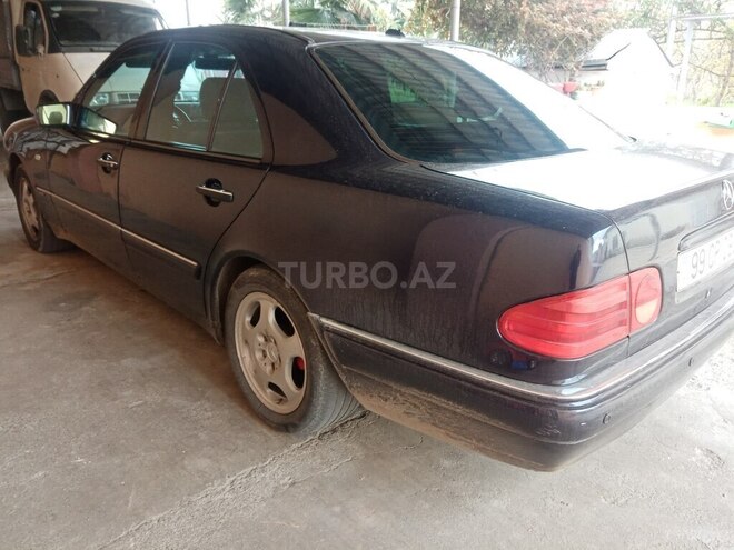 Mercedes E 280 1999, 301,000 km - 2.8 l - Göyçay