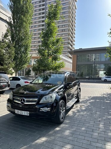 Mercedes GL 450 4MATIC-7