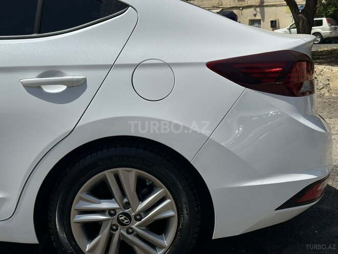 Hyundai Elantra 2019, 100,000 km - 2.0 л - Bakı
