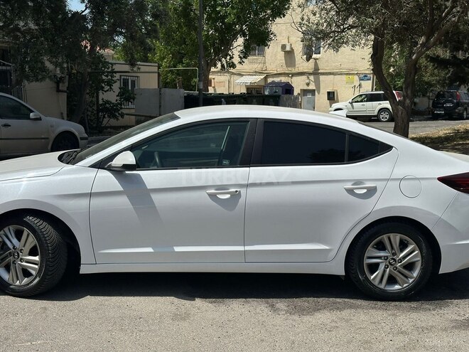 Hyundai Elantra 2019, 100,000 km - 2.0 л - Bakı