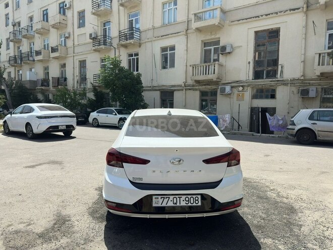 Hyundai Elantra 2019, 100,000 km - 2.0 л - Bakı