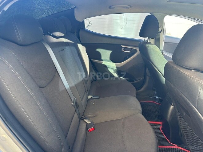 Hyundai Elantra 2015, 195,000 km - 1.8 л - Bakı