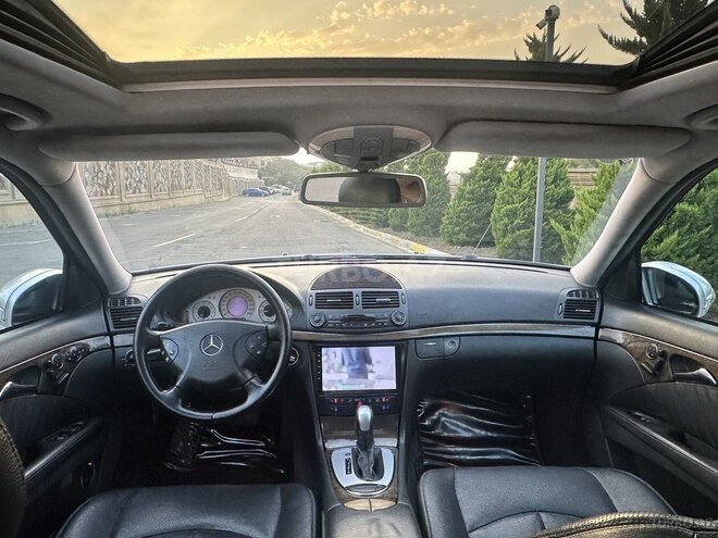 Mercedes E 320 2002, 223,700 km - 3.2 l - Bakı