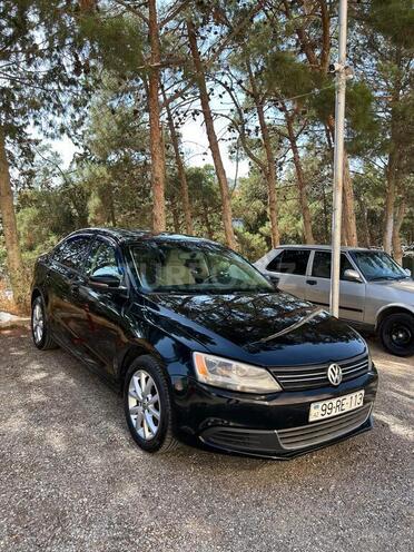 Volkswagen Jetta 2011, 200,000 km - 2.5 l - Bakı
