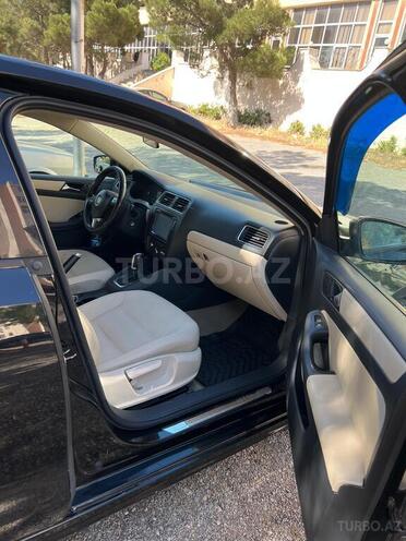 Volkswagen Jetta 2011, 200,000 km - 2.5 l - Bakı